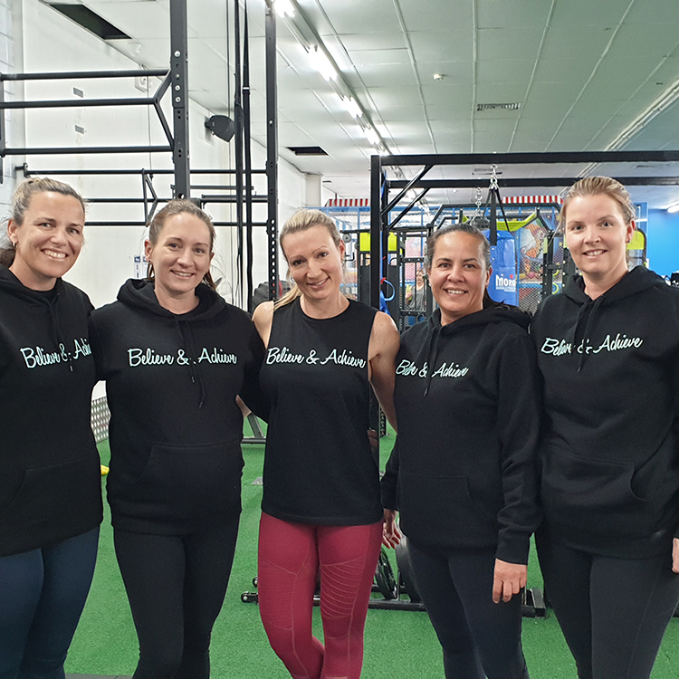 Kels crew fitness hoodie